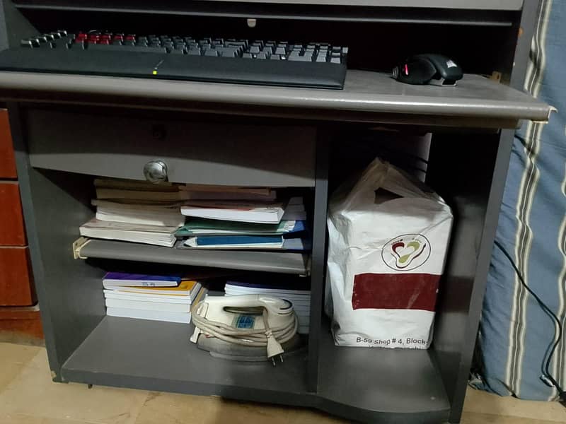 computer table with book shelf 4