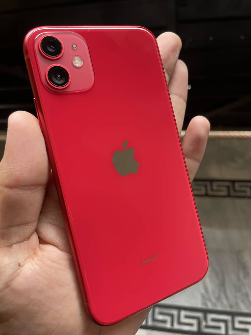 iPhone 11 4