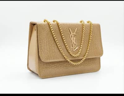 Branded hand begs & purse