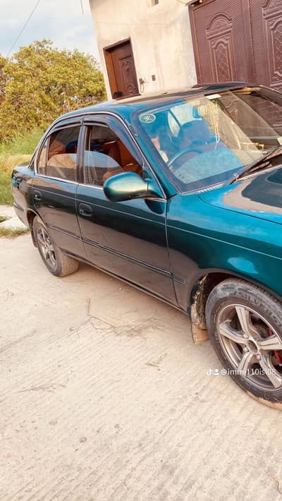 Toyota Corolla XE 2001