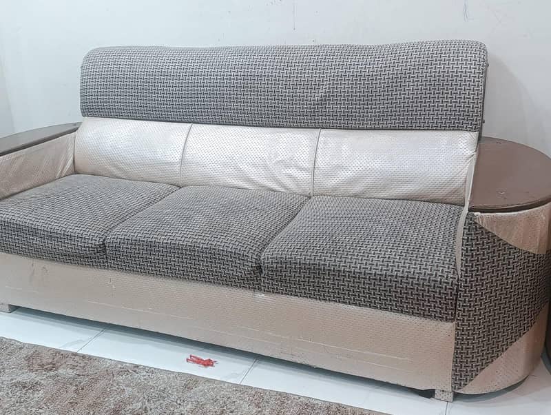 5 Seater Sofa Set 0