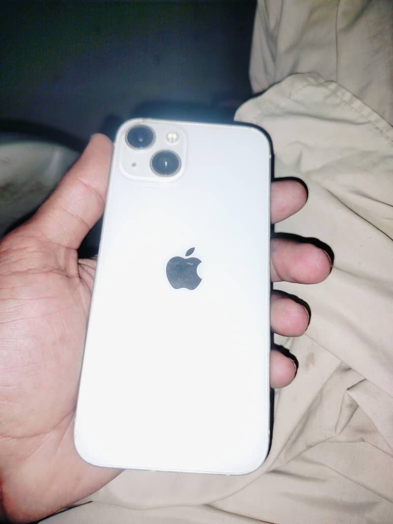 Apple iPhone 13 0