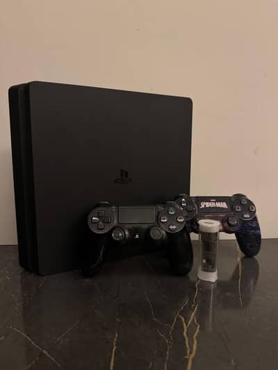 PS4 SLIM 1TB