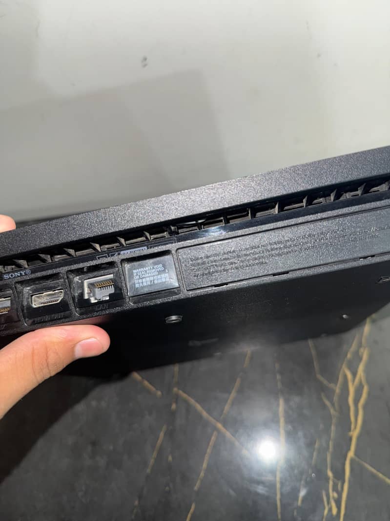 PS4 SLIM 1TB 2