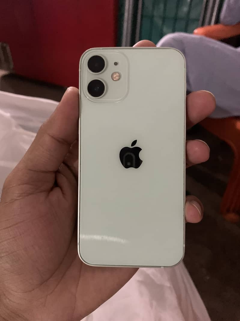 Apple iPhone 12 mini 0