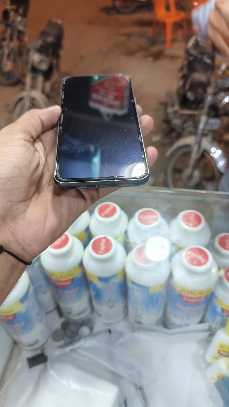Google Pixel 8 6