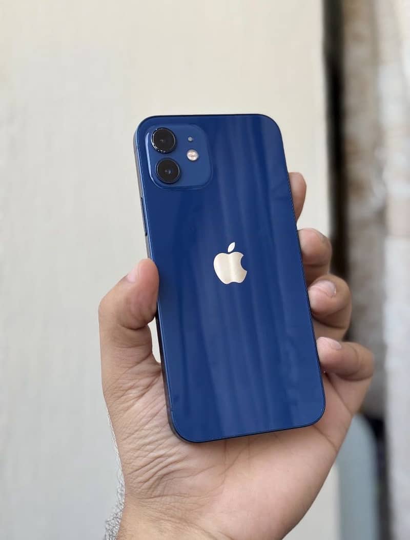 Apple iPhone 12 3