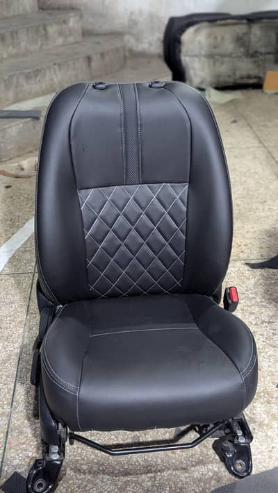 all cars seats poshish available