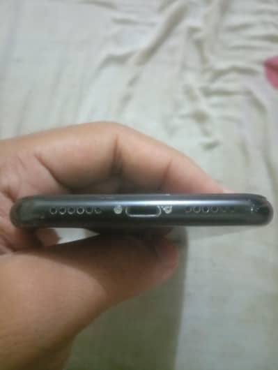 Apple iPhone XR