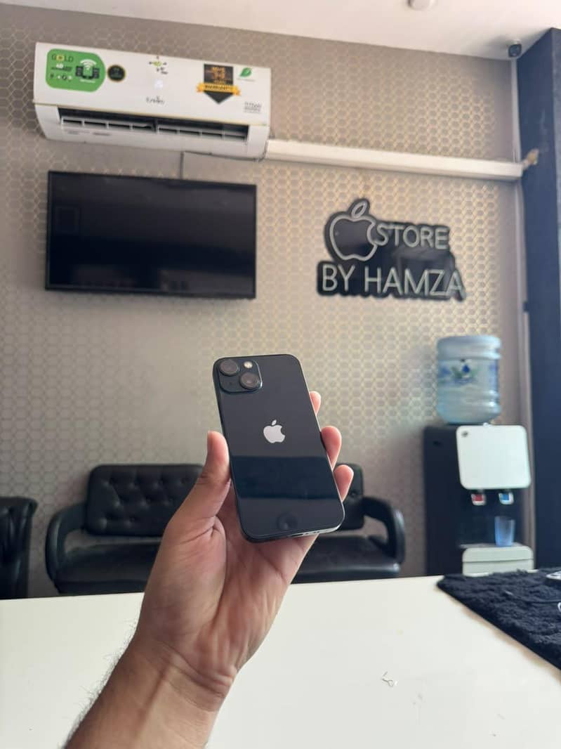 Apple iPhone 13 mini 0