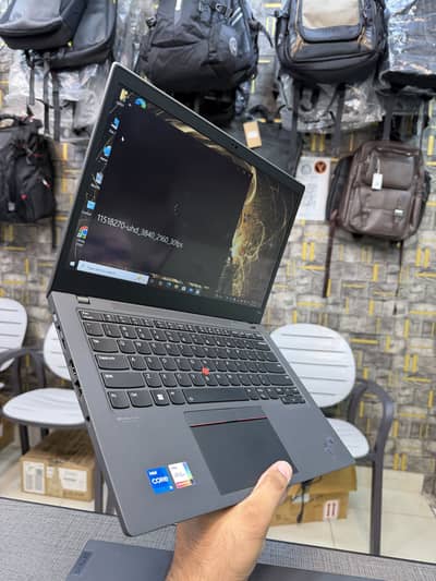 Lenovo thinkpad T14s i5 11 th generation