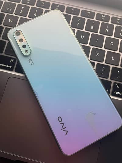 Vivo S1
