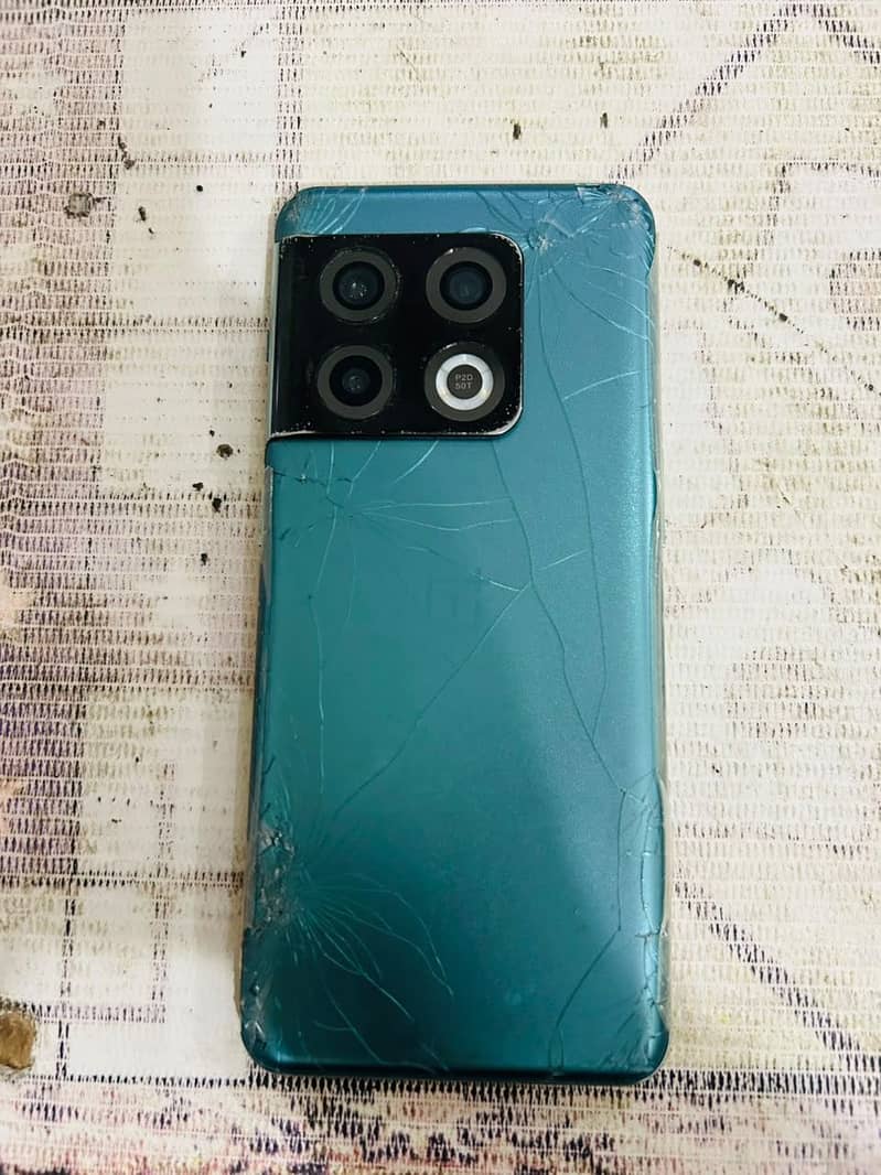 One Plus 10 Pro 3