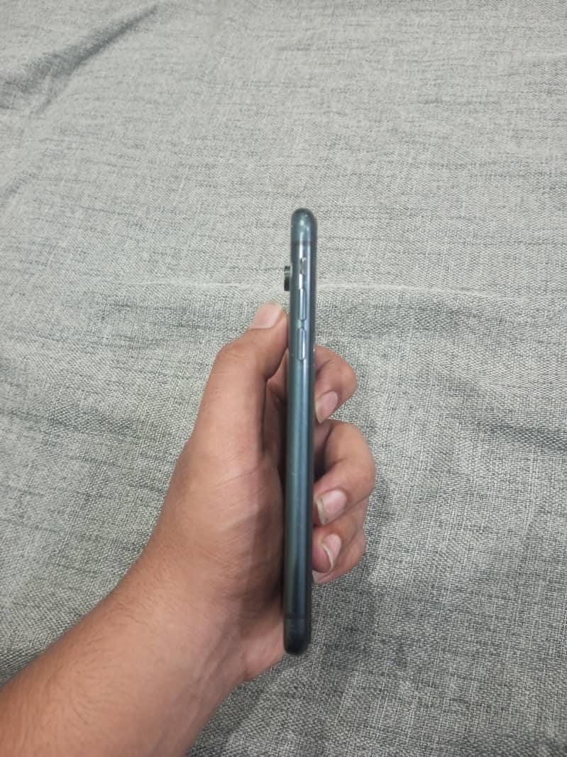 Apple iPhone XR 5