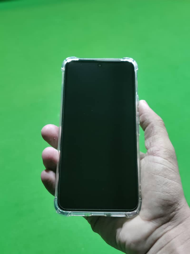 Google Pixel 8 4