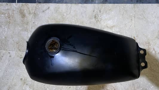 Gs150 fuel tank