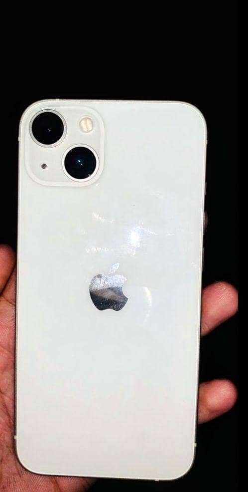 Apple iPhone 13 0