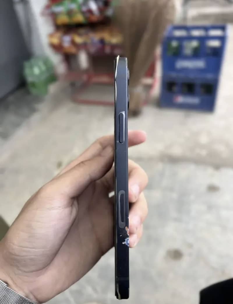 iPhone 12 1