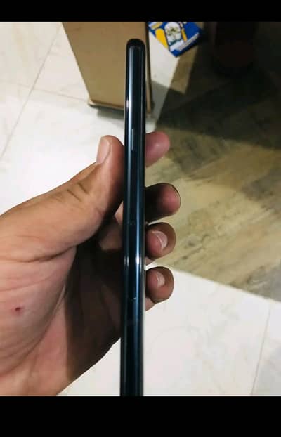 LG G8 ThinQ 10/10 water pack