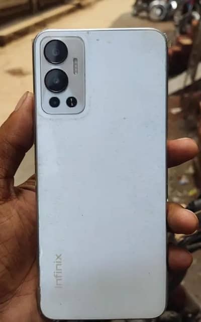 Infinix Hot 12