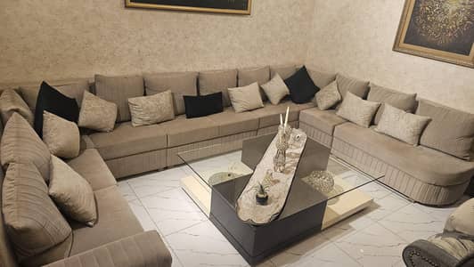 13 seater u shape new sofa with big table