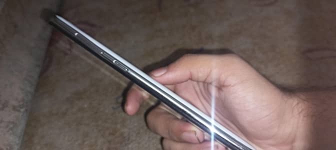 Samsung Mobile A70