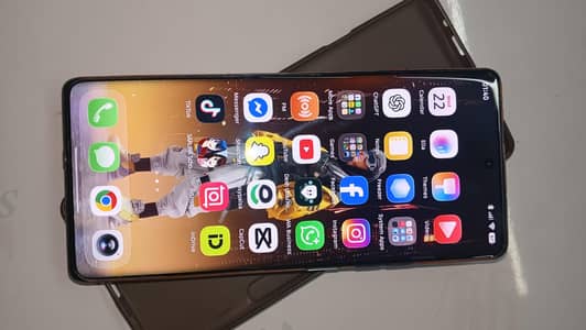 Tecno CAMON 40 Pro