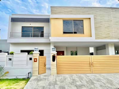 15-Marla 4-Bedroom's Tile Flooring ( House ) For Sale | Askari 10 Lahore Cantt | @nusratestate