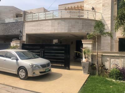 10-Marla 4-Bedroom's Tile Flooring ( House ) For Sale | Askari 10 Lahore Cantt | @nusratestate