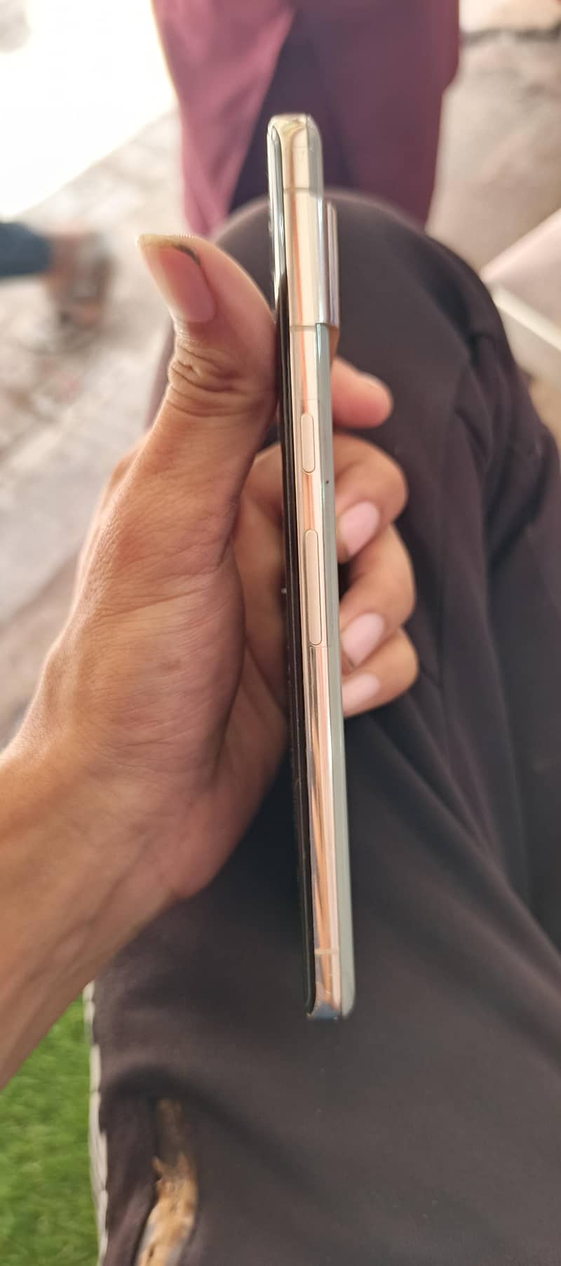 Google Pixel 7 Pro 6