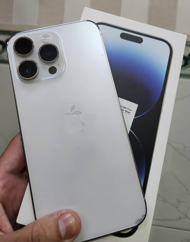 Apple iPhone 14 Pro Max 0