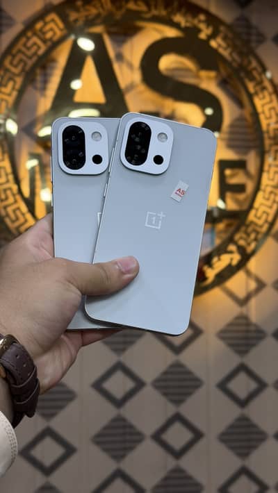 OnePlus N10, N200, 13T , 13S, 13R, Ace 5 ,Turbo 6 and Oneplus 15 avail
