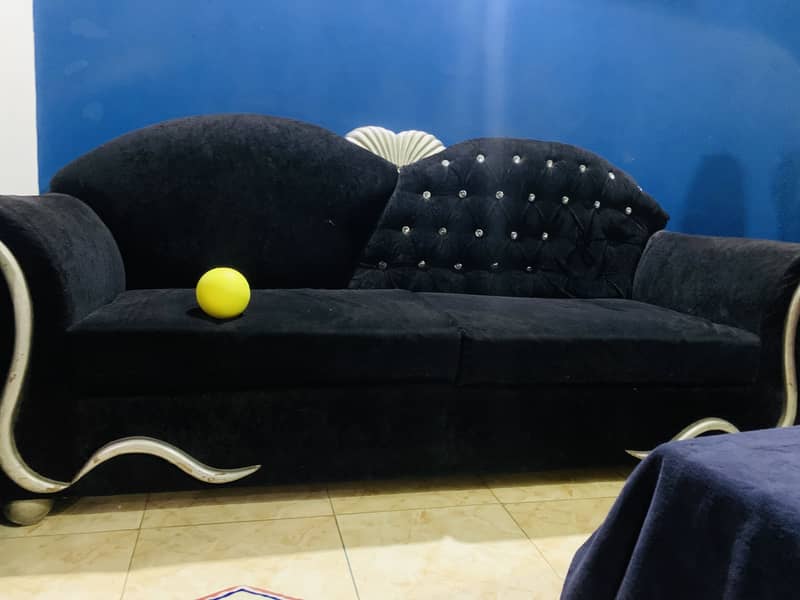 Sofa for sell 1
