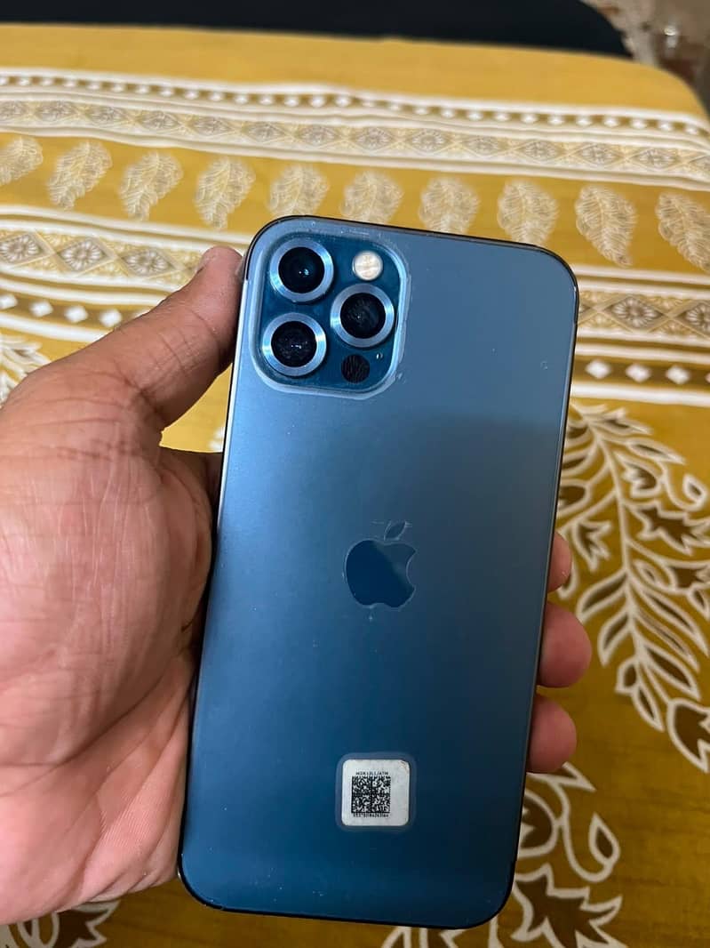 Apple iPhone 12 Pro 3