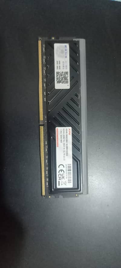 XPG 16 GB Stick RGB DDR4 3600 mhz
