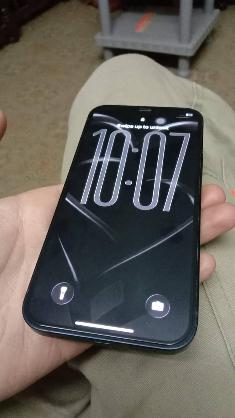 Apple iPhone 12 3