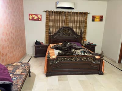 1 KANAL ELEGANT AND FULLY MAINTAINED SUPER HOT LOCATED BUNGALOW IS AVAILABLE IN THE BEST BLOCK OF DHA LAHORE.