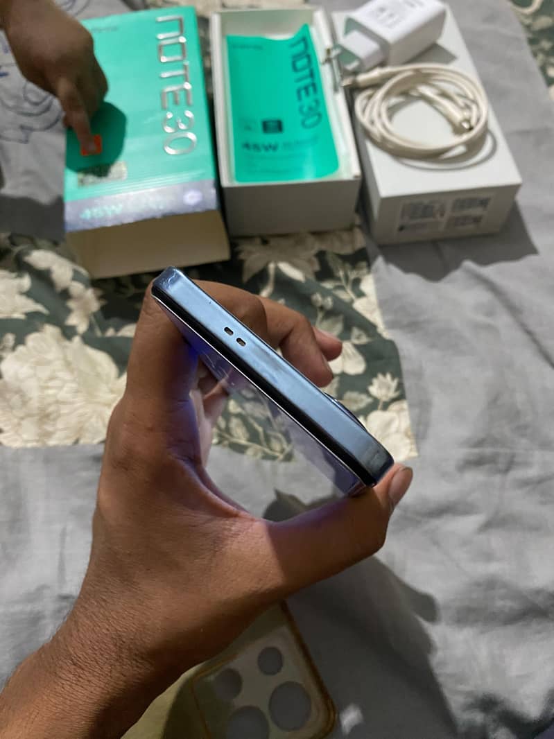 Infinix Note 30 4