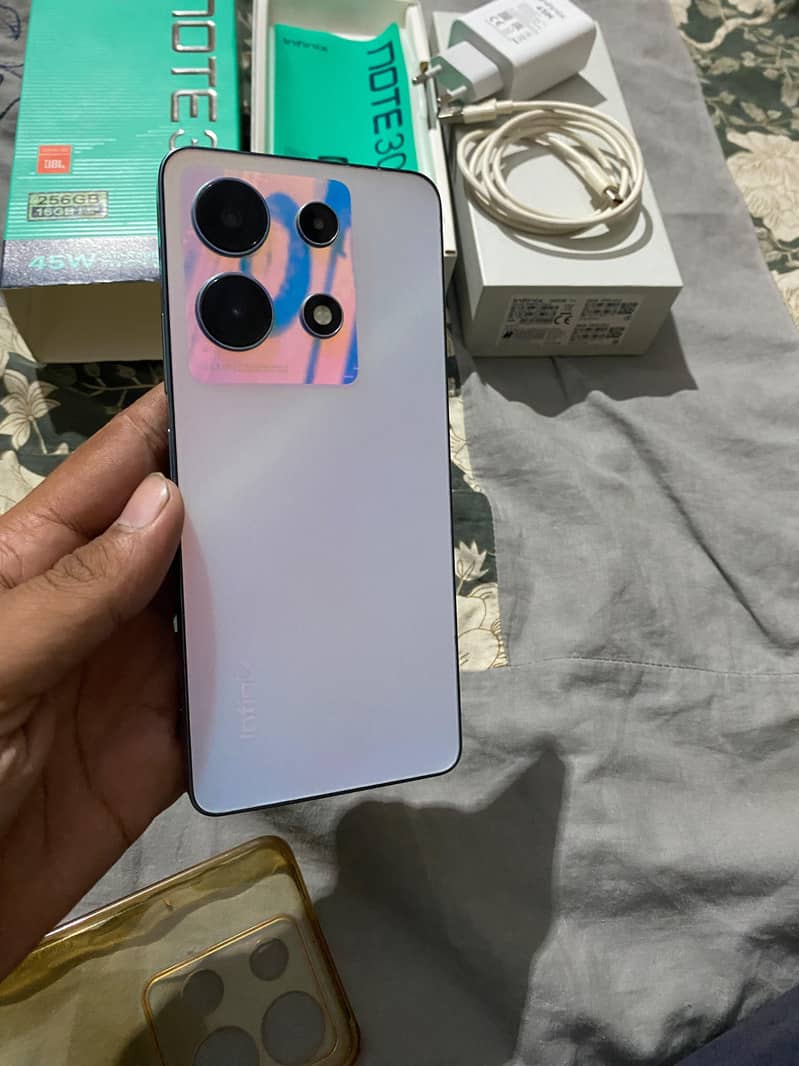 Infinix Note 30 6