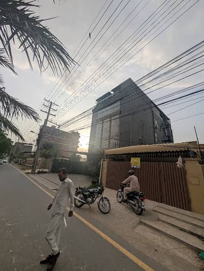 1 Kanal Lifetime Commercial Paid Building For Rent on Main Boulevard Johar Town Lahore