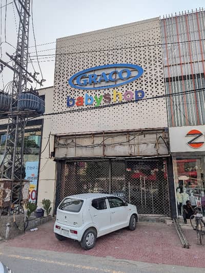2700 Sq Feet ( 12 Marla Ground Floor ) Shop available for rent on Model Town Link Road Lahore