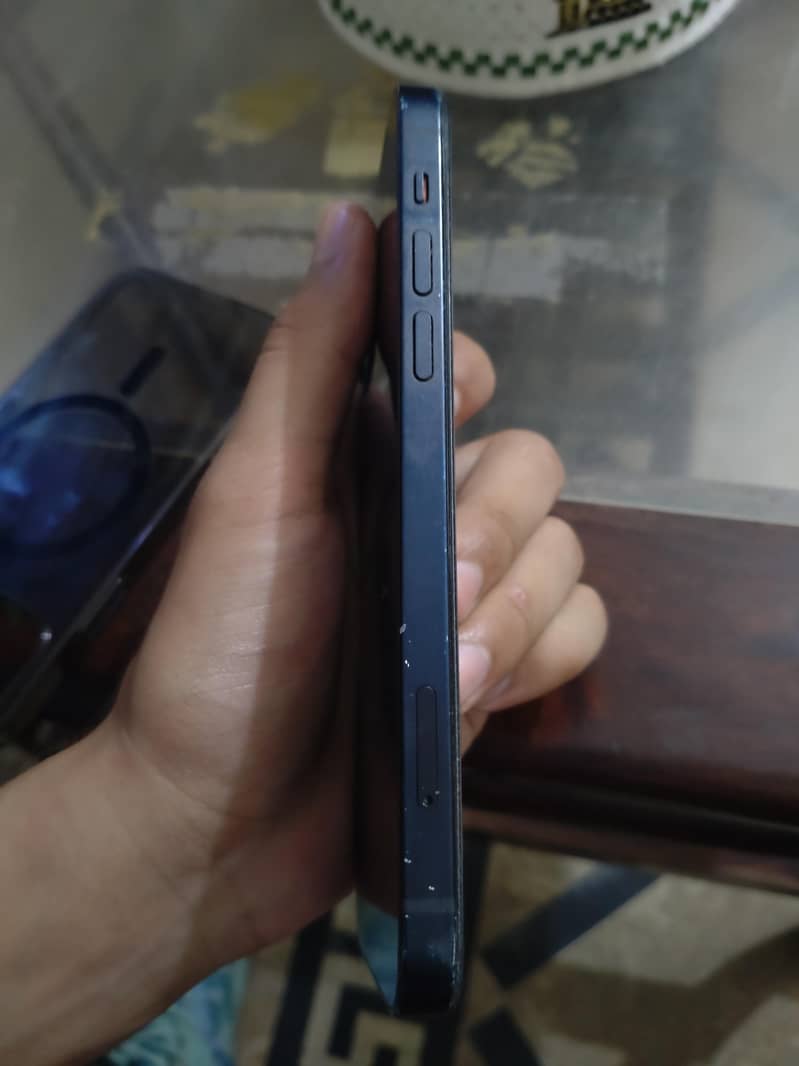Apple iPhone 12 2