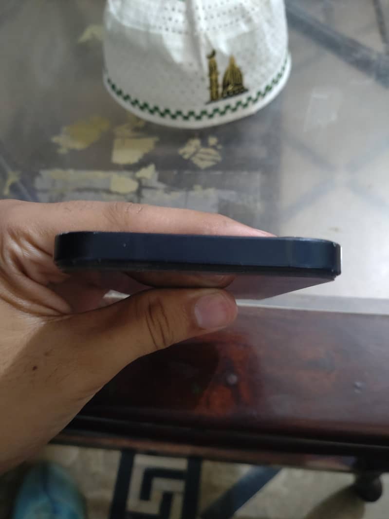 Apple iPhone 12 6
