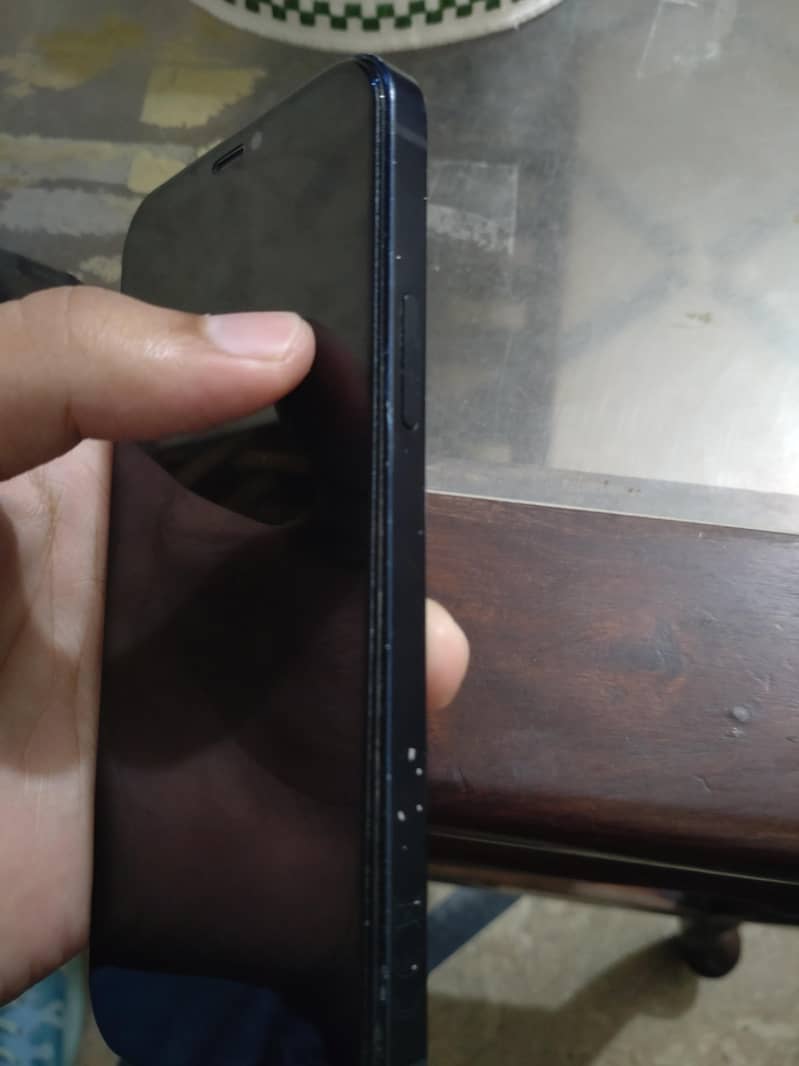 Apple iPhone 12 10