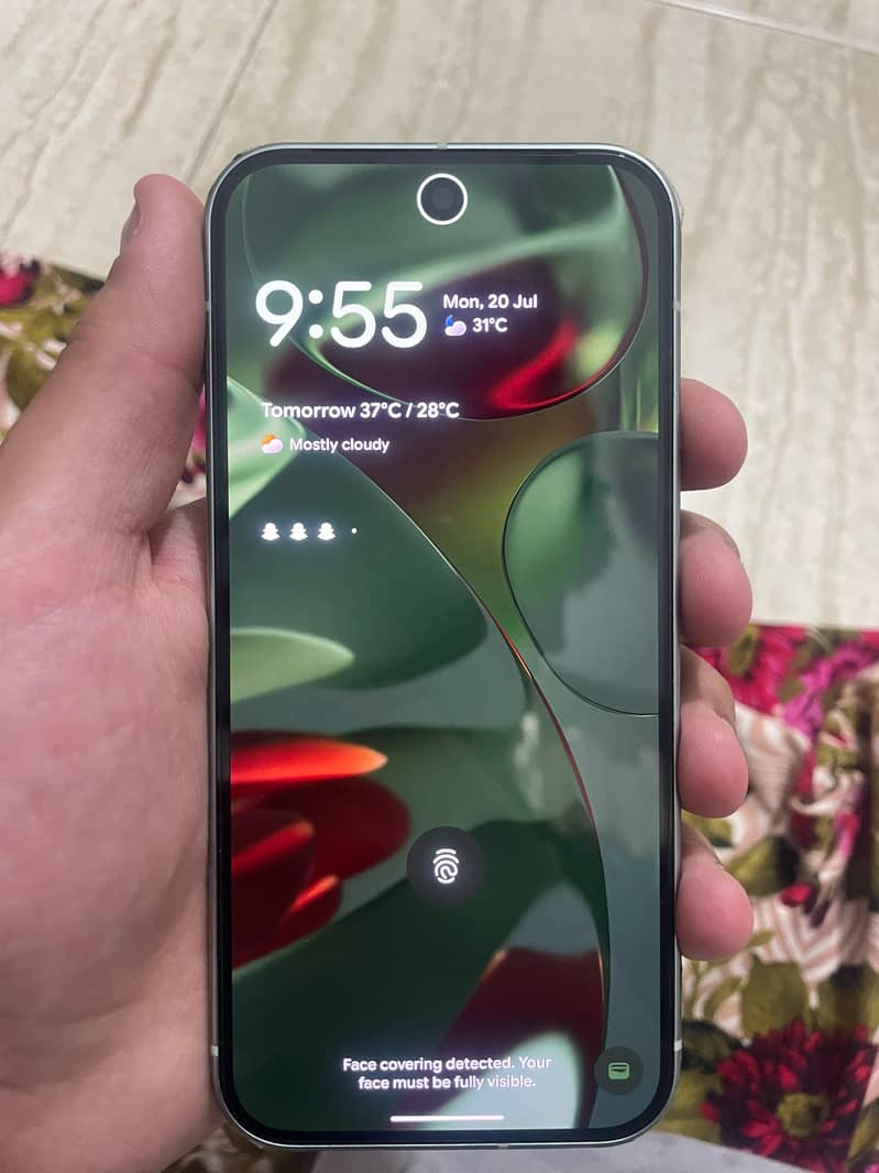 Google Pixel 9 5