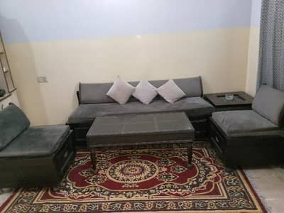 7 seater sofa in good condition. 2 tabels in also good condition
