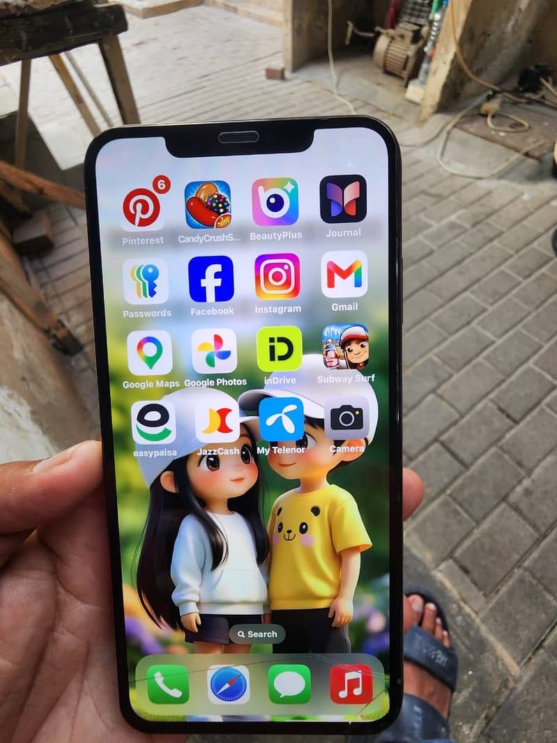 iphone xs max 4