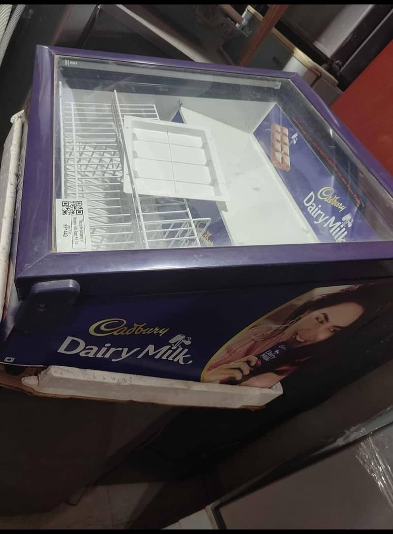 mini fridge 1