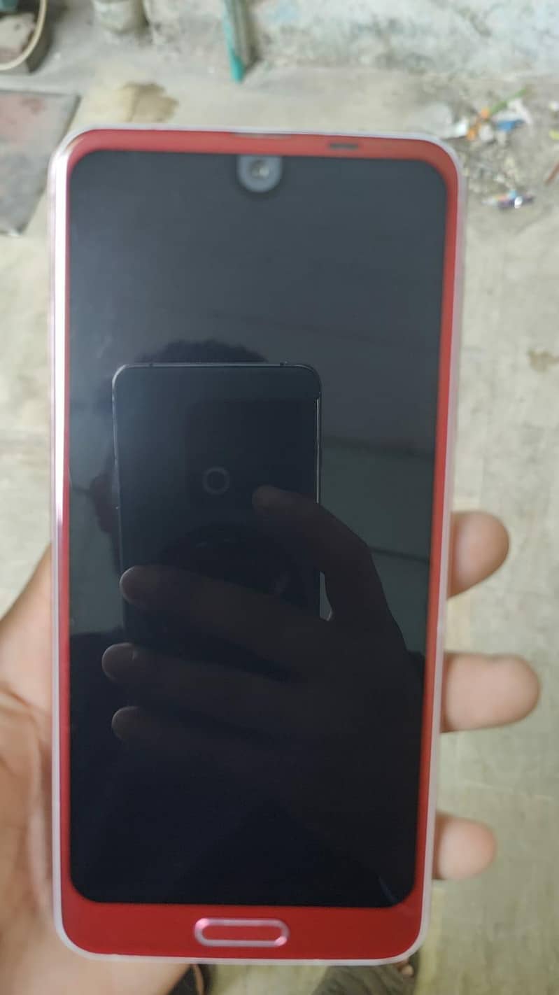 Sharp Aquos R2 2
