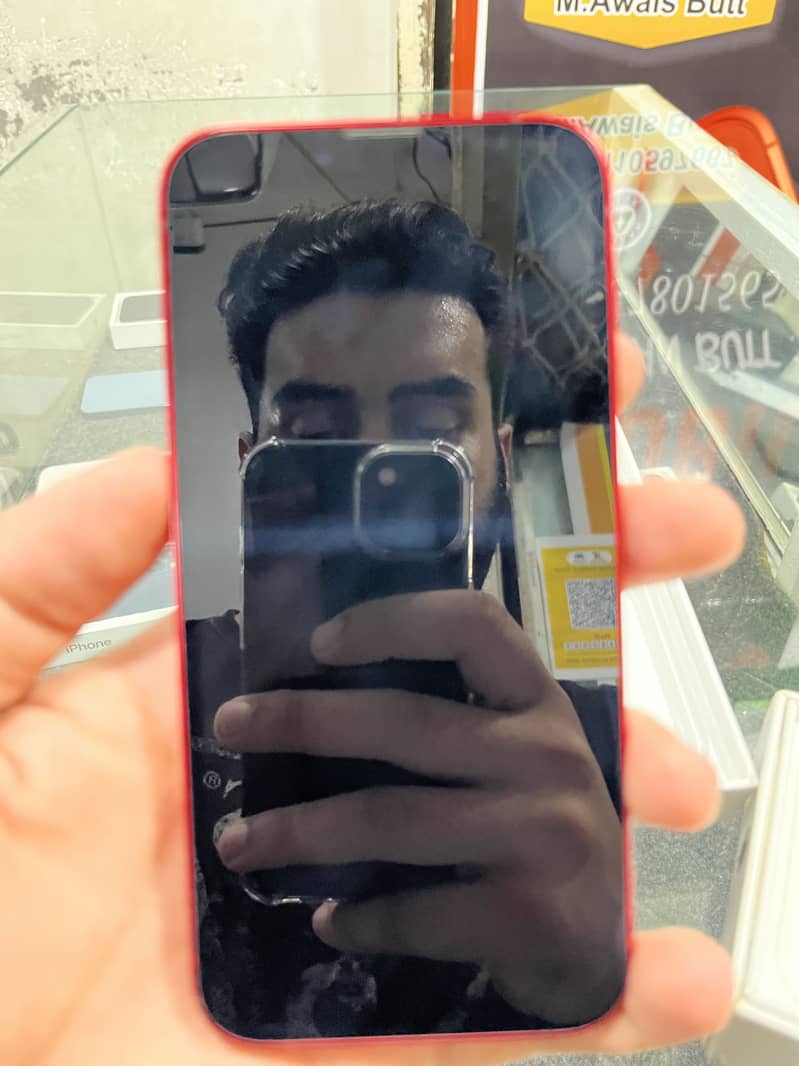 Apple iPhone 13 2